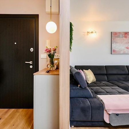 S Design Apartment Zara Esterno foto