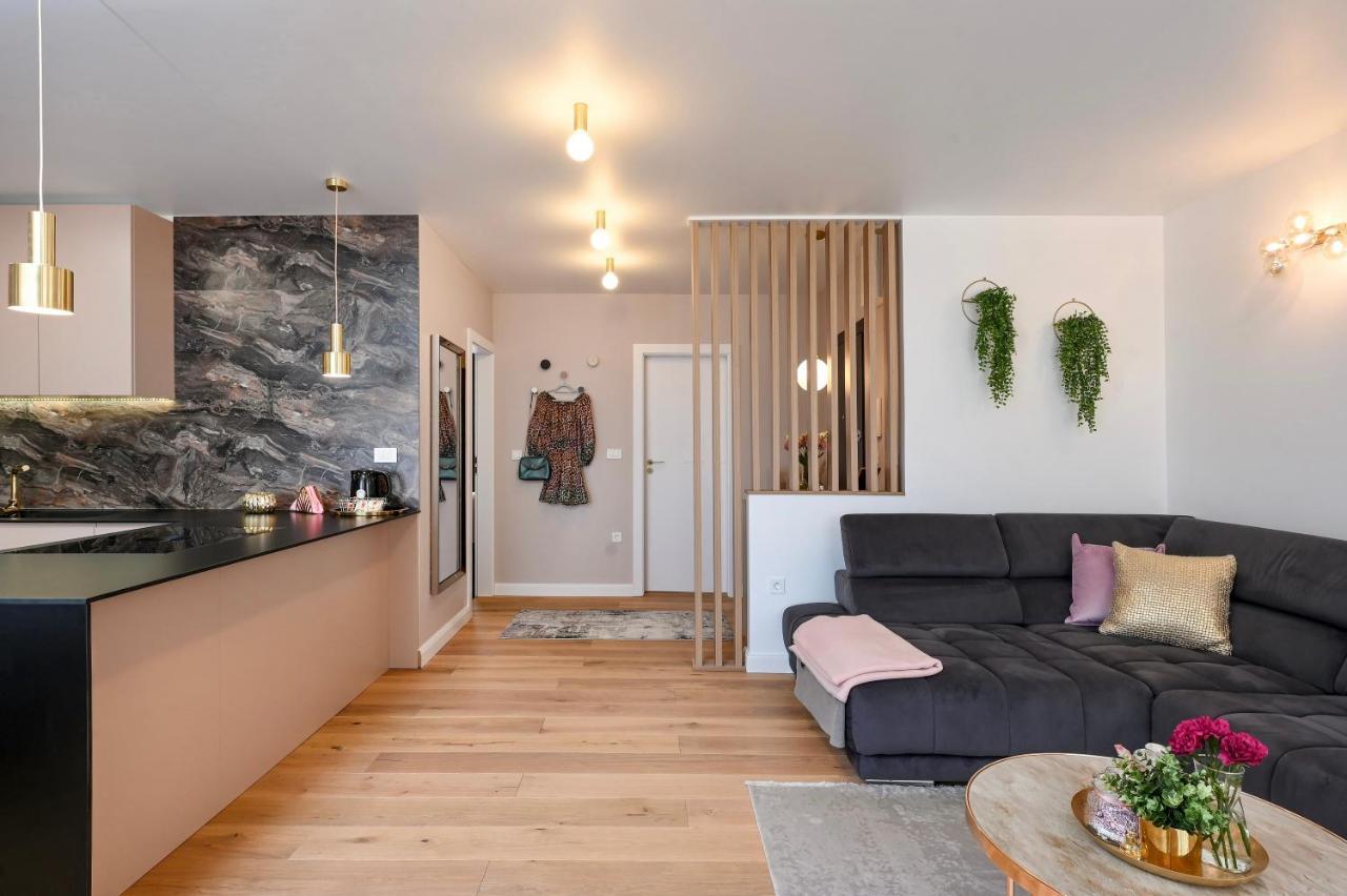 S Design Apartment Zara Esterno foto