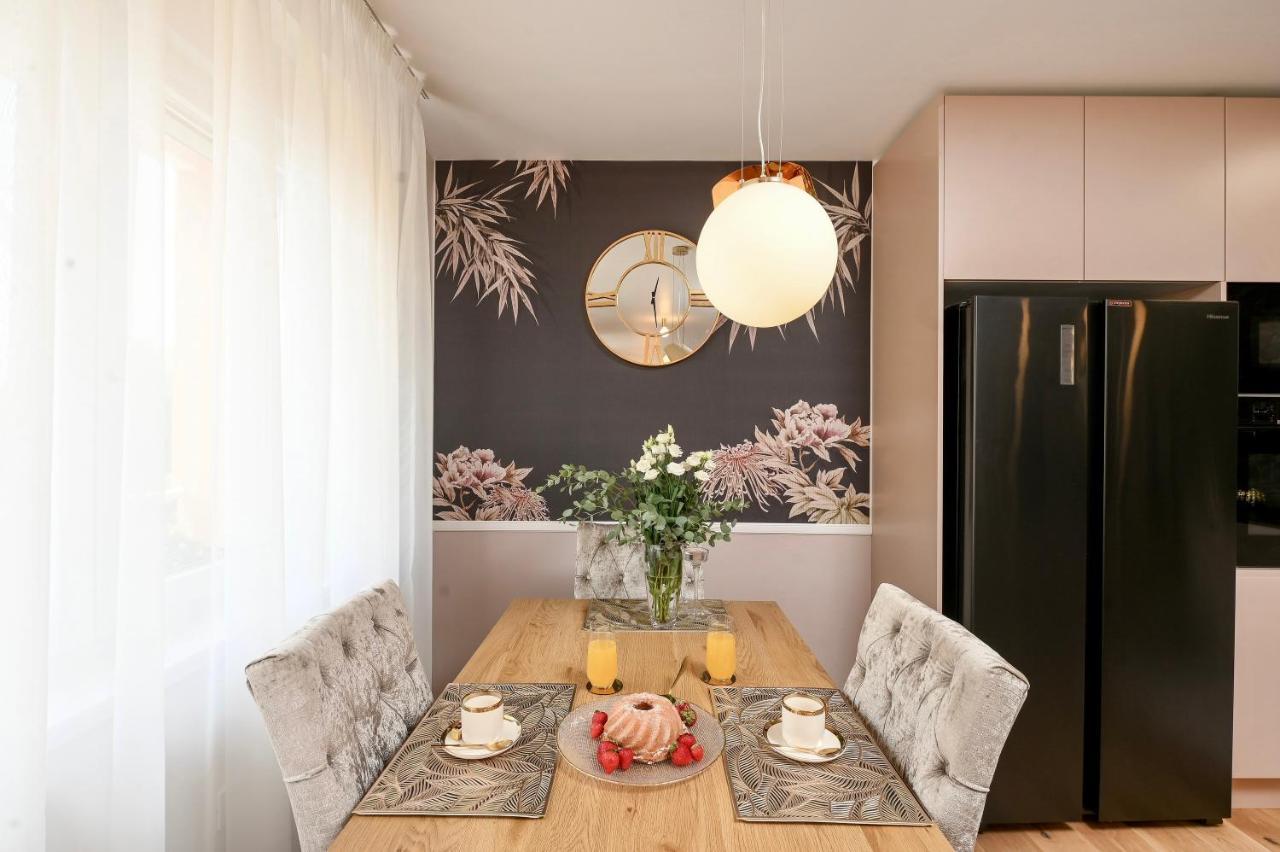 S Design Apartment Zara Esterno foto