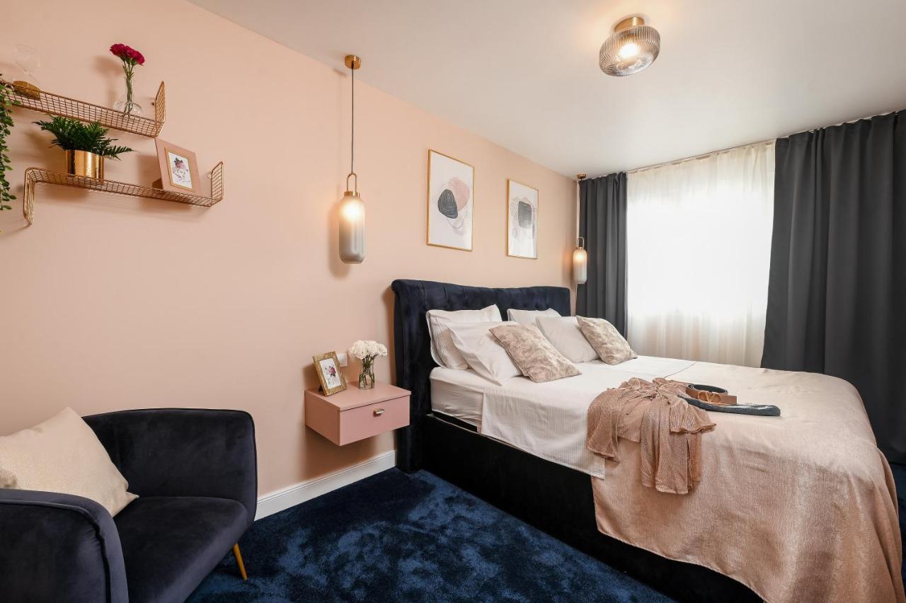 S Design Apartment Zara Esterno foto