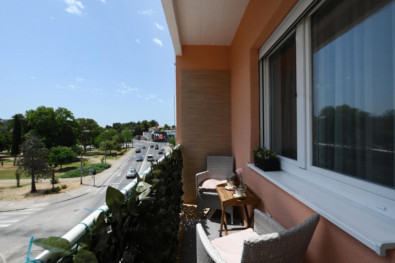 S Design Apartment Zara Esterno foto